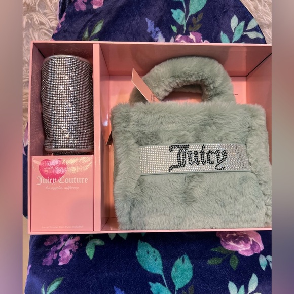 💚💚NWT- JUICY COUTURE FAUX FUR MINI TOTE & SPARKLY BARREL COIN PURSE SET💚💚 - Picture 5 of 15